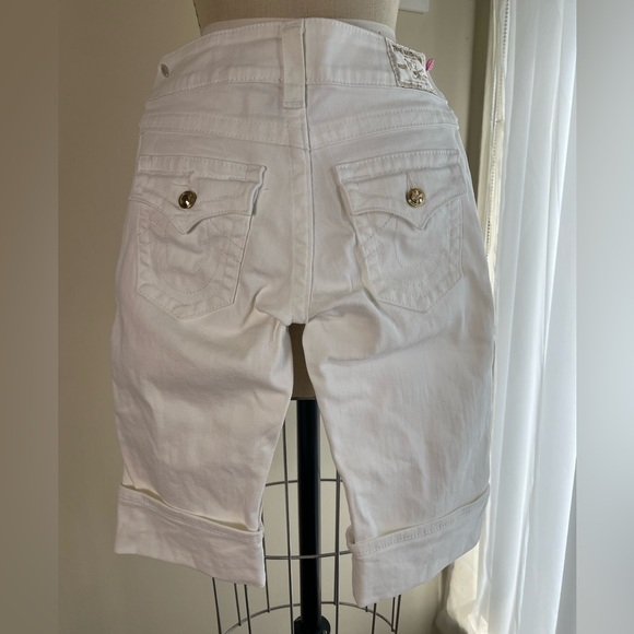 EUC True Religion Disco Sophie Cuffed Capri Jean Rhinestone Button  SZ-26 - Picture 3 of 12